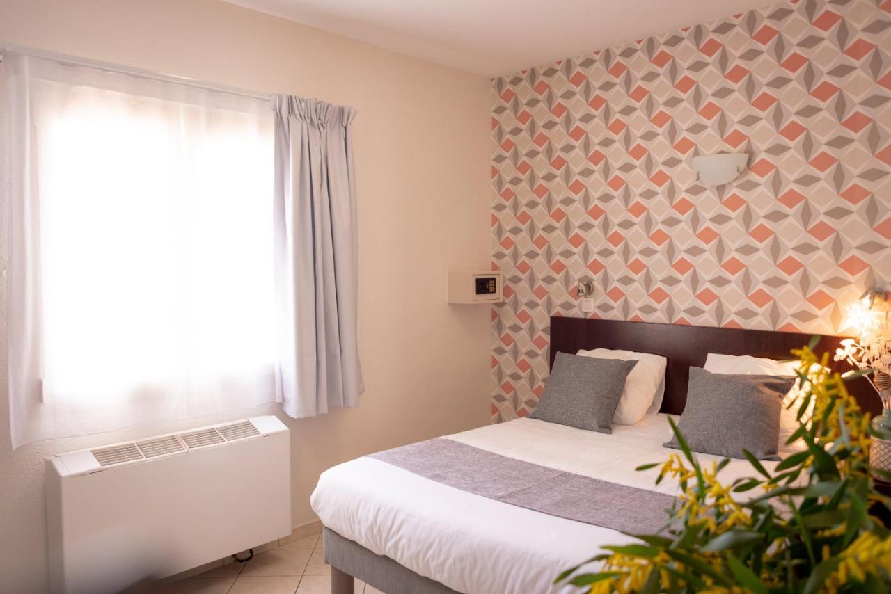 Hotel Et Appartements Reine D'Azur Roquebrune-Cap-Martin Exterior photo