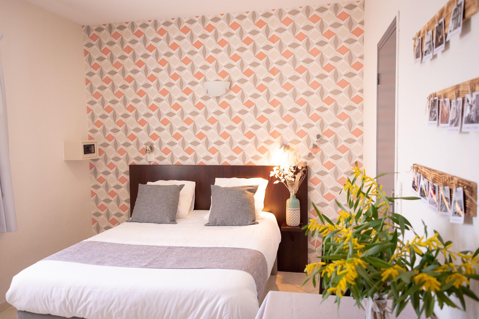 Hotel Et Appartements Reine D'Azur Roquebrune-Cap-Martin Exterior photo