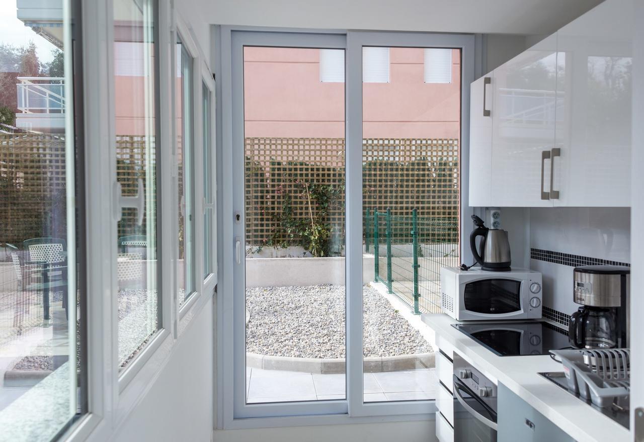 Hotel Et Appartements Reine D'Azur Roquebrune-Cap-Martin Exterior photo