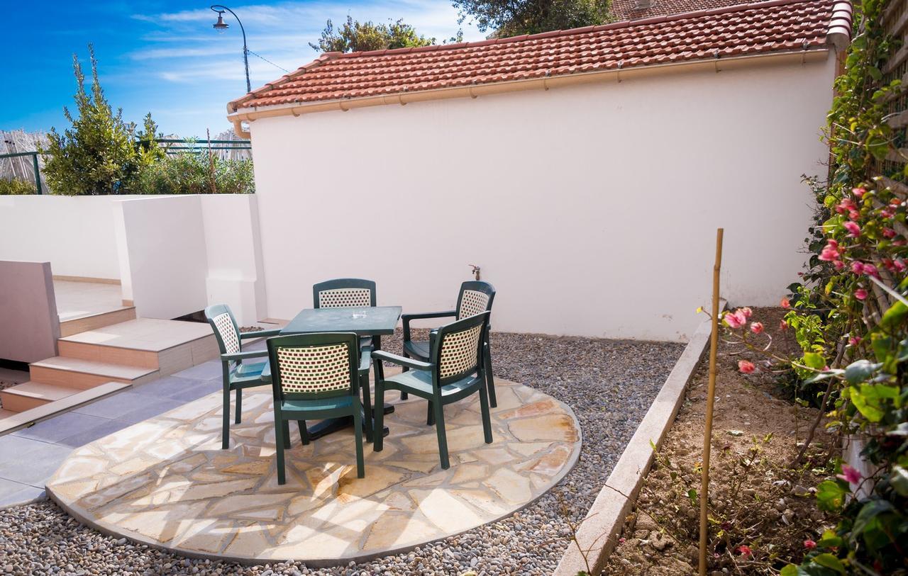 Hotel Et Appartements Reine D'Azur Roquebrune-Cap-Martin Exterior photo