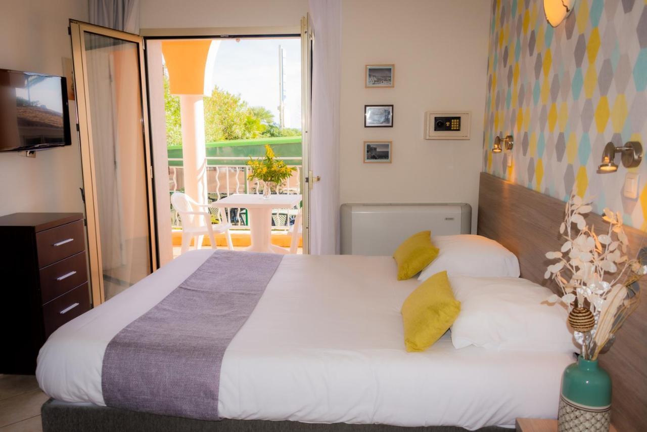 Hotel Et Appartements Reine D'Azur Roquebrune-Cap-Martin Exterior photo